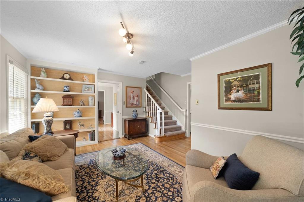 Winston-Salem, North Carolina 27106, United States, 4 Bedrooms Bedrooms, ,3 BathroomsBathrooms,Residential,Pending,122046