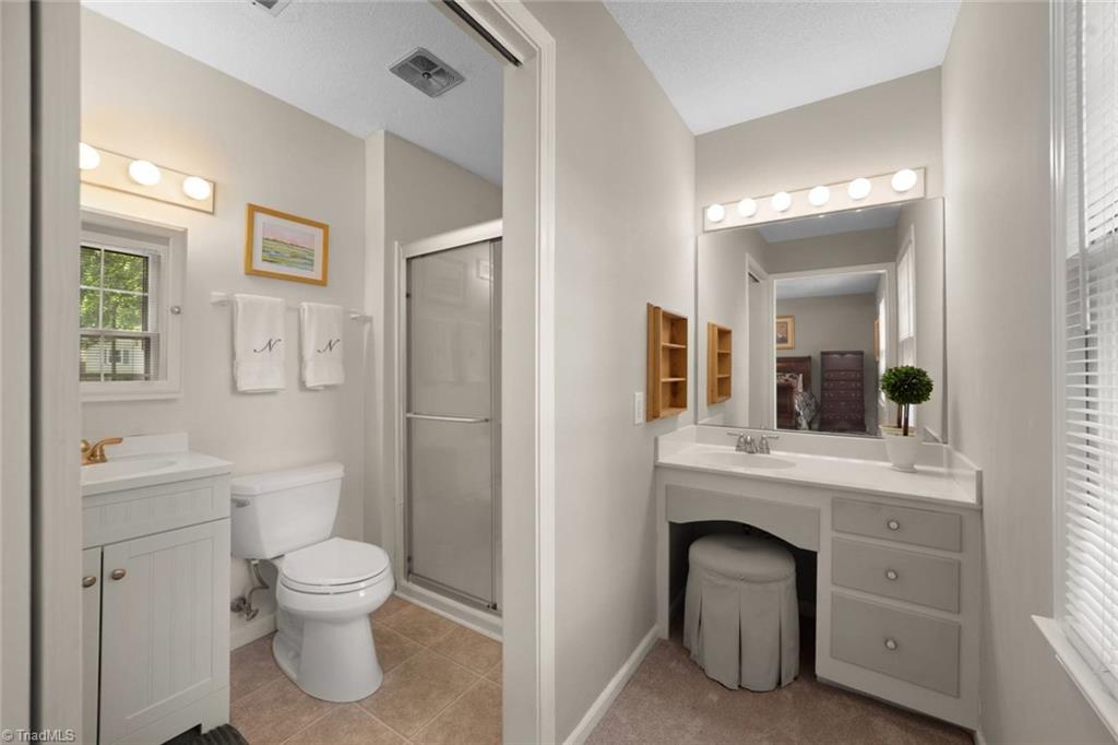 Winston-Salem, North Carolina 27106, United States, 4 Bedrooms Bedrooms, ,3 BathroomsBathrooms,Residential,Pending,122046