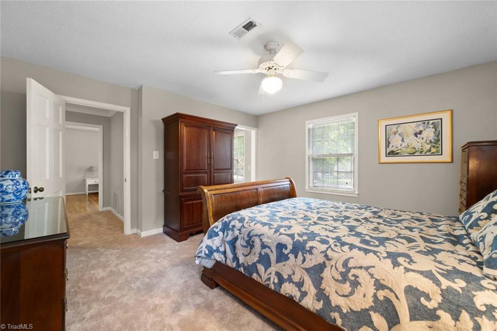 Winston-Salem, North Carolina 27106, United States, 4 Bedrooms Bedrooms, ,3 BathroomsBathrooms,Residential,Pending,122046