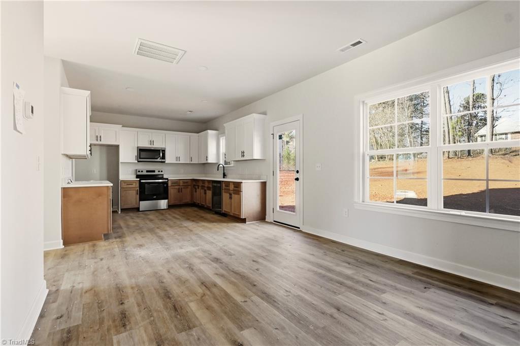 1679 Old Hollow Road