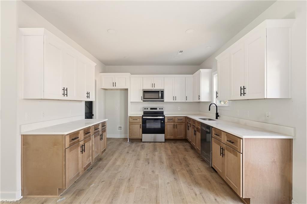 1679 Old Hollow Road