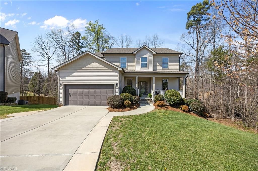 Photo of 2016 Aramanche Drive, Burlington, NC 27215 (MLS # 1213049)