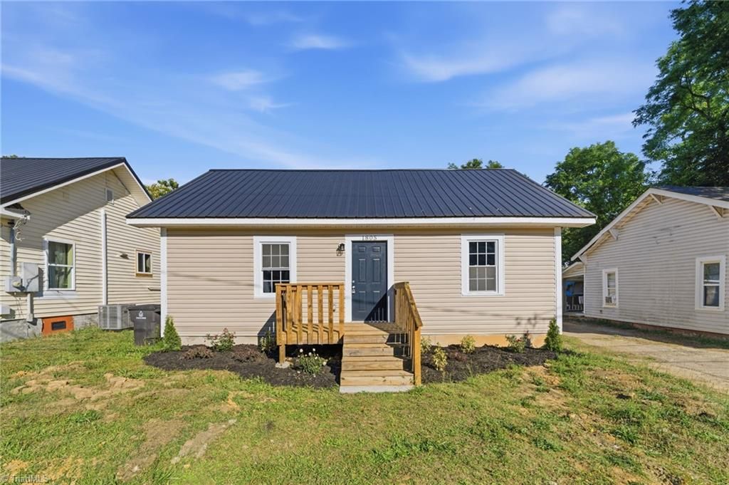 Photo of 1805 Center Street SE, Winston-Salem, NC 27127 (MLS # 1221990)