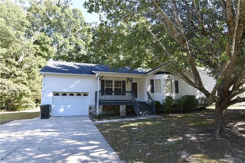 394 Meadow Lark Lane, photo 1 of 17