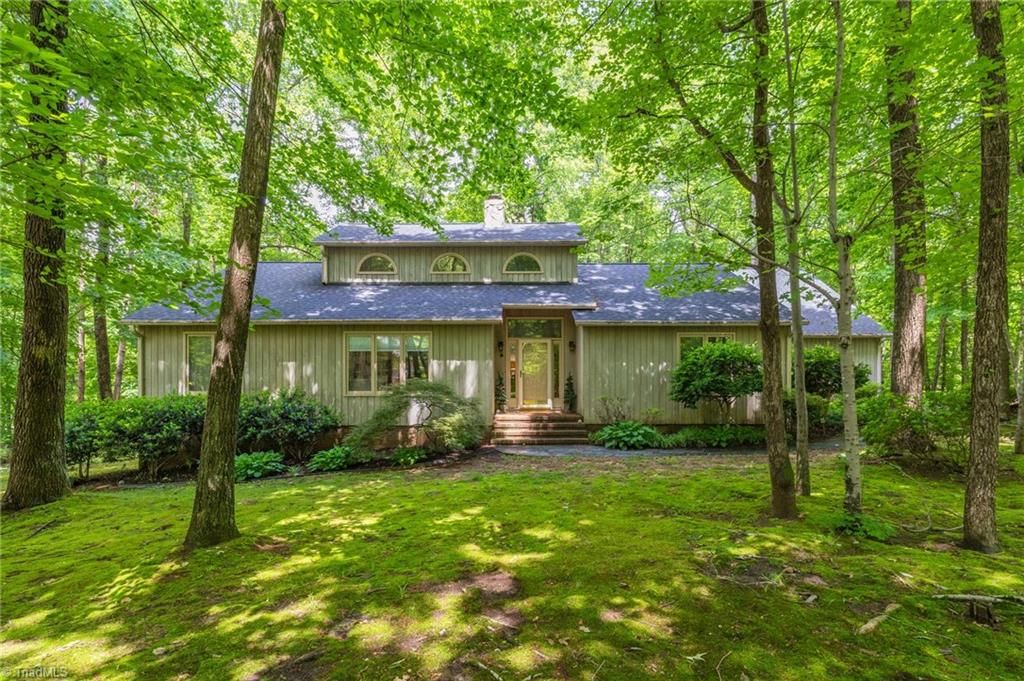 Photo of 7404 Phelps Court, Greensboro, NC 27409 (MLS # 1222637)