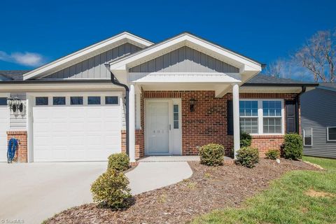 Townhouse For Sale - 481 Mclarkling Lane<br/> Randolph County, Asheboro, NC 27205