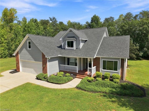 Homes For Sale - 1416 Ashland Drive<br/> Reidsville, NC 27320