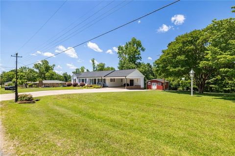 A home in Thomasville