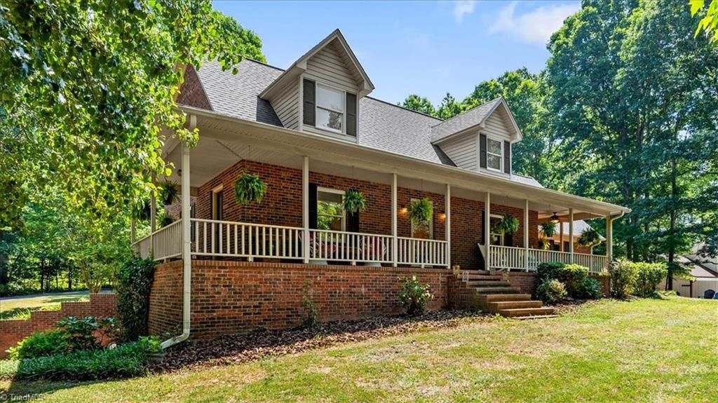 Photo of 2244 N Asheboro School Road, Asheboro, NC 27203 (MLS # 1222026)