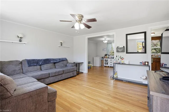 172 Chauncey Drive, photo 3 of 21