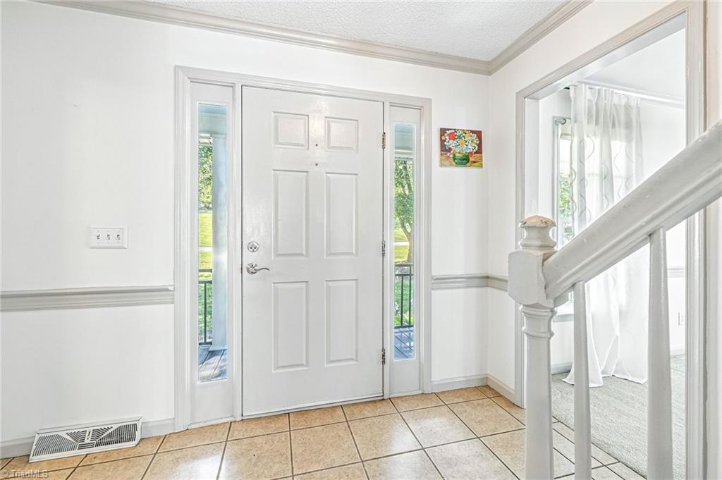 9416 Deer Path Lane