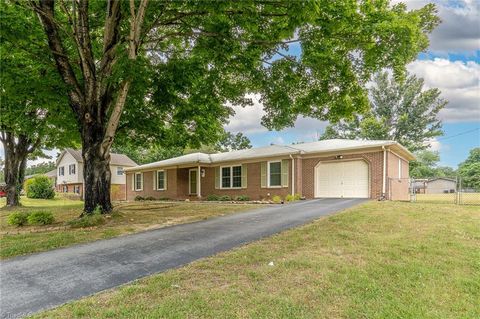 Photo for 218 Yorktown Road