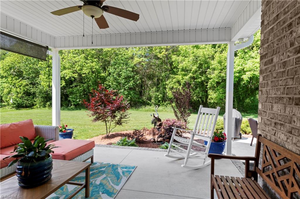 427 Fernwood Drive, Yadkinville, North Carolina image 29