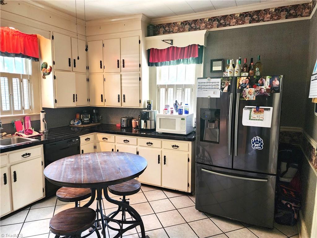 209 Orchard Street, Mount Airy, North Carolina image 19