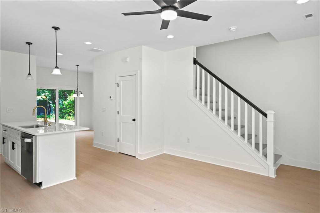 210 S Carter Street, Liberty, North Carolina image 6