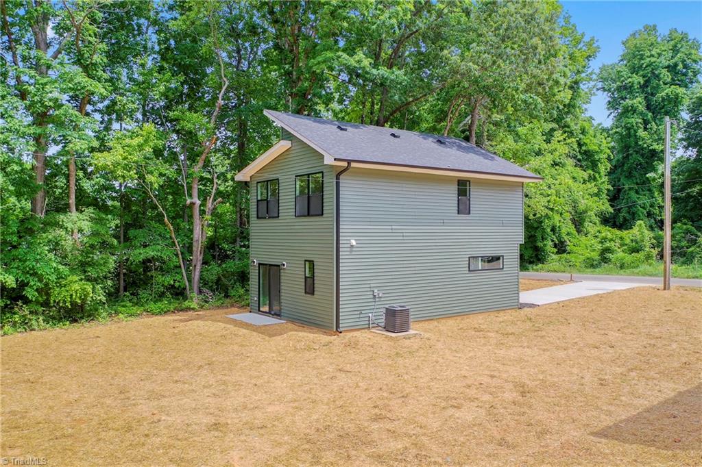 210 S Carter Street, Liberty, North Carolina image 30