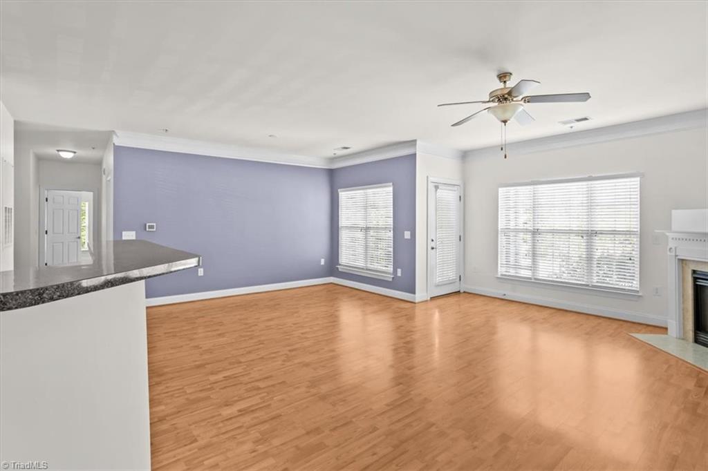 200 Lennox Drive 2D