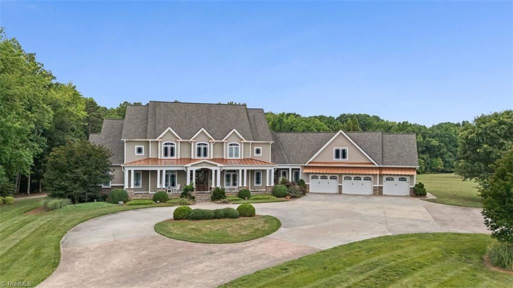 636 Lee Road