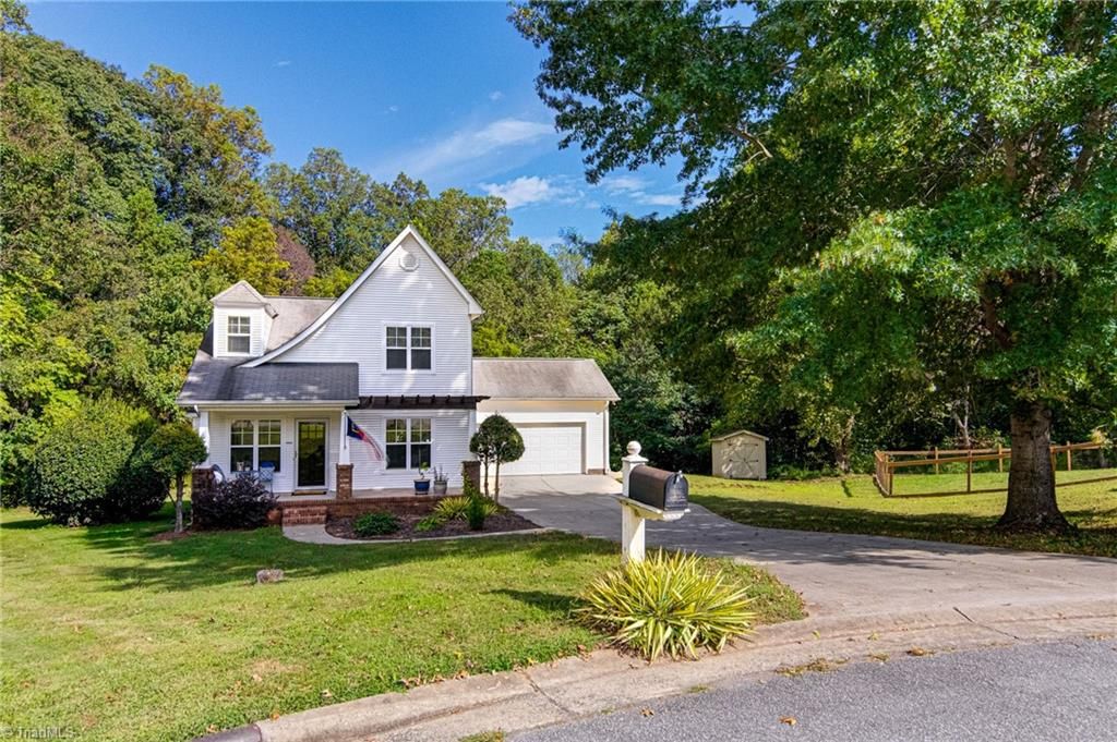 Photo of 4335 Buck Chase Court, Winston-Salem, NC 27101 (MLS # 1207700)