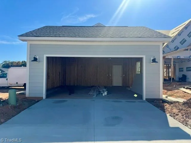 1647 Cross Village Avenue, photo 4 of 15