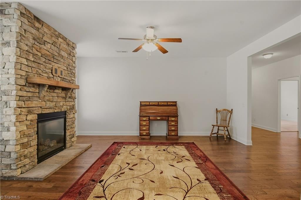 5795 Knoll Court