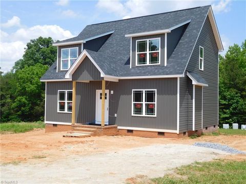 Single Family Residence in Winston Salem NC 774 Spry Road.jpg