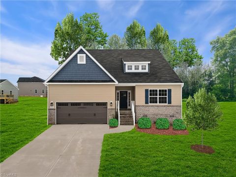 Homes For Sale - 6407 Gardenview Road #33<br/> Pleasant Garden, NC 27313