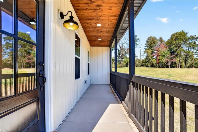 148 Adkins Road, photo 5 of 48