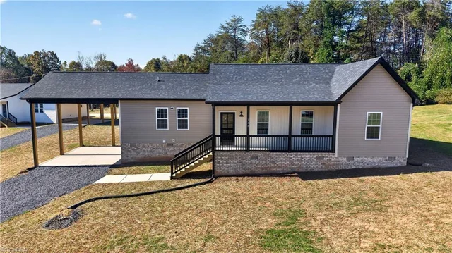 148 Adkins Road, photo 2 of 48