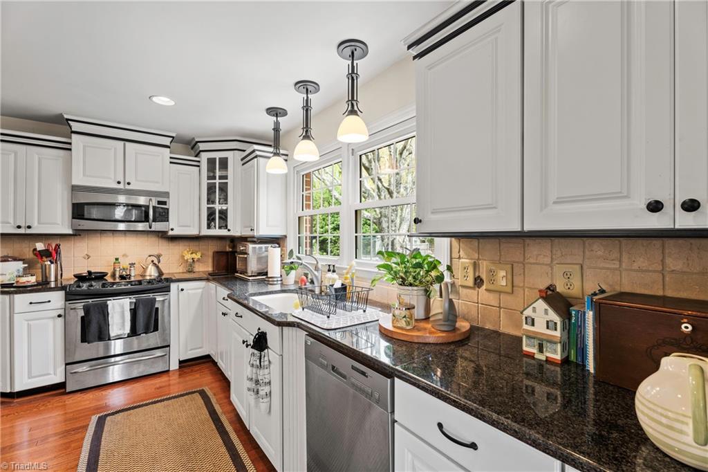 2812 Northampton Drive, Greensboro, North Carolina image 12