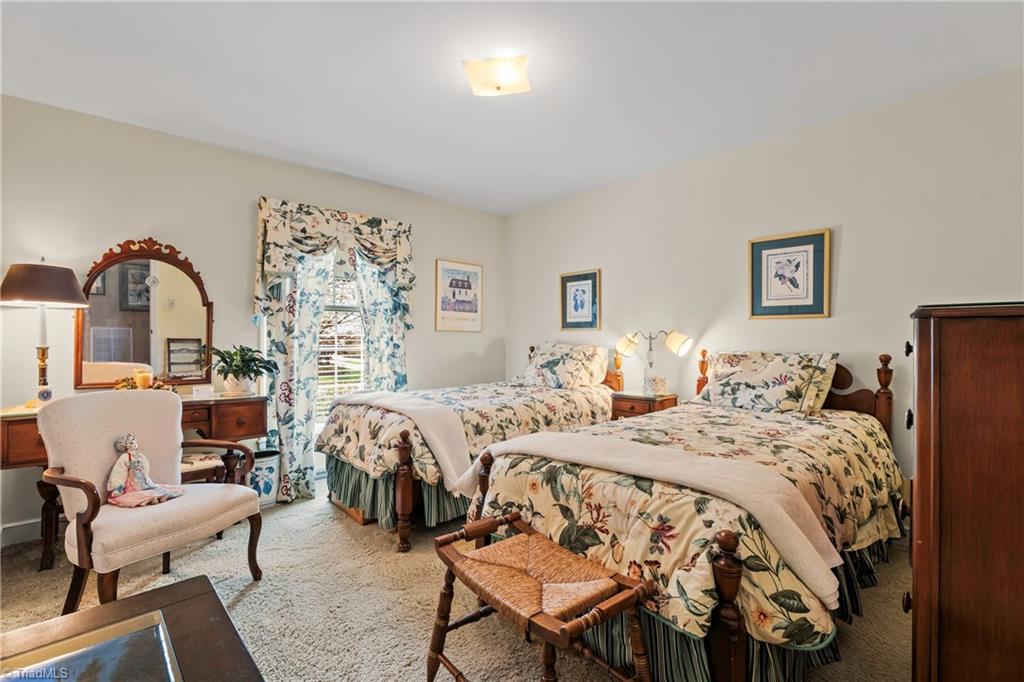 2812 Northampton Drive, Greensboro, North Carolina image 21