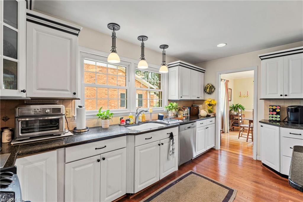 2812 Northampton Drive, Greensboro, North Carolina image 13