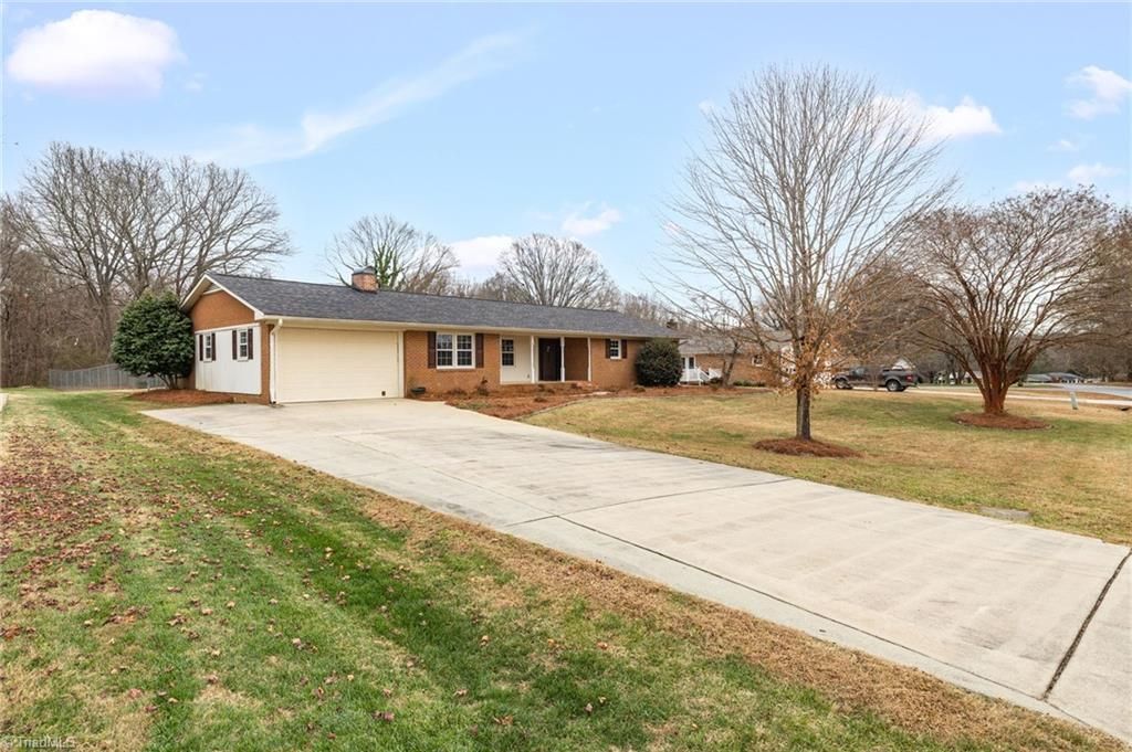 Photo of 289 Mendenhall Drive, Winston-Salem, NC 27127 (MLS # 1203793)