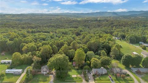 A home in North Wilkesboro