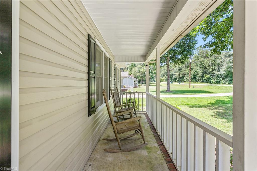 1105 W MINNEOLA Street