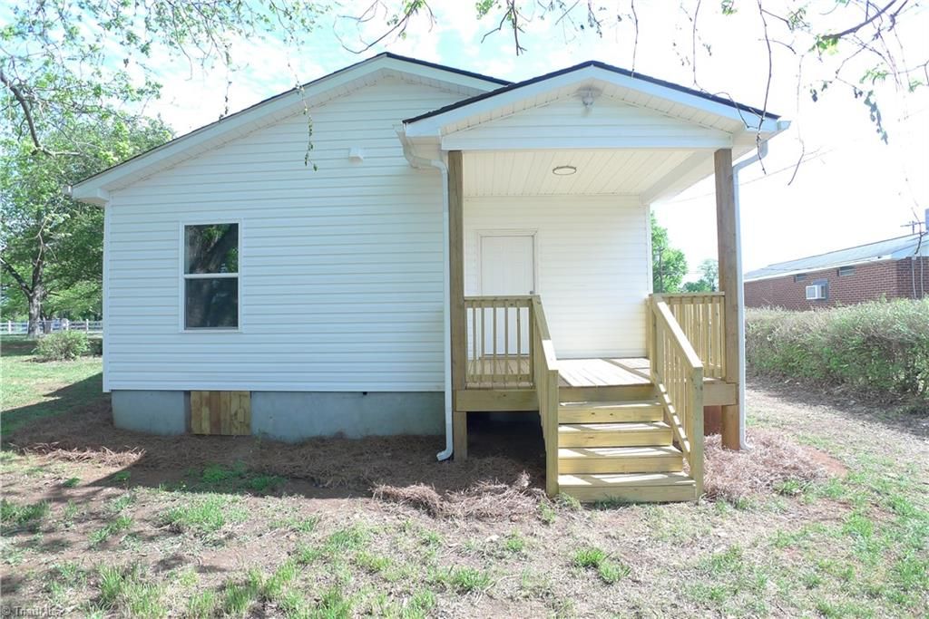 Photo of 2546 US Highway 601 S, Mocksville, NC 27028 (MLS # 1216074)