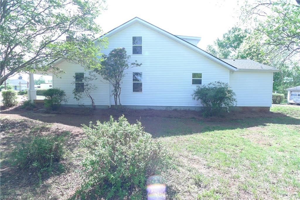 Photo of 2546 US Highway 601 S, Mocksville, NC 27028 (MLS # 1216074)