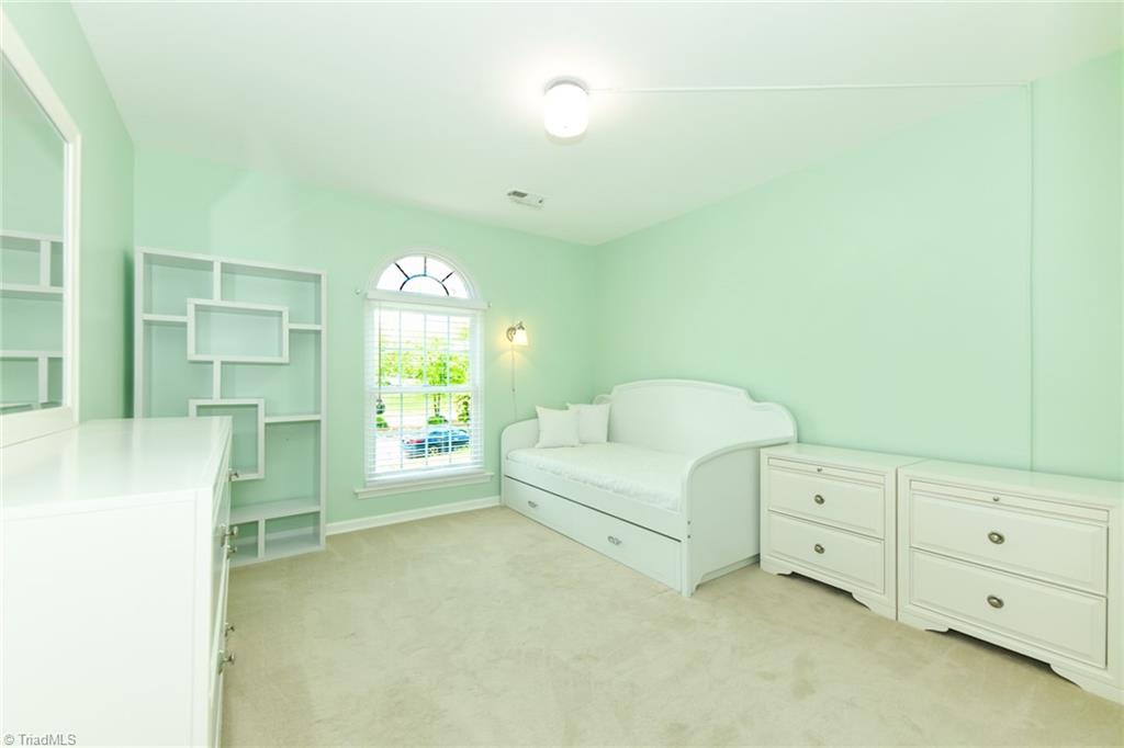 3920 Gisbourne Drive, Jamestown, North Carolina image 27