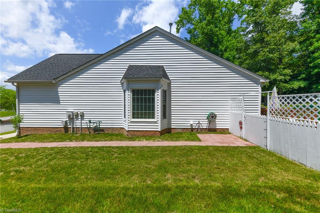 3920 Gisbourne Drive, Jamestown, North Carolina image 38