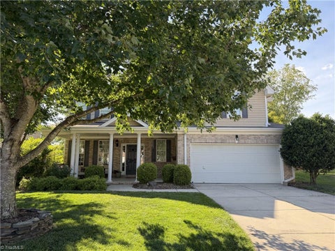 Homes For Sale - 2971 Shady View Drive<br/> High Point, NC 27265
