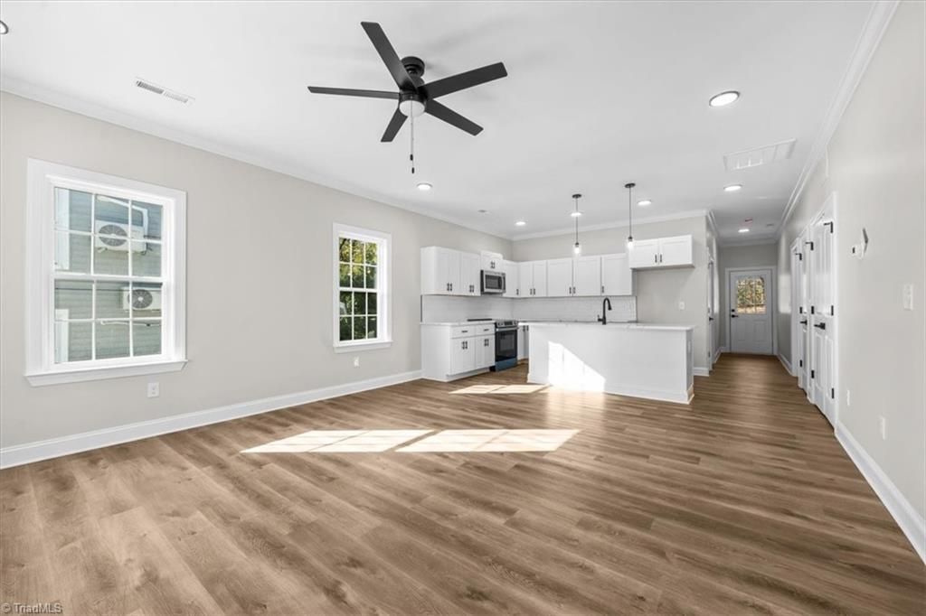 Photo of 402 Walnut Street, High Point, NC 27260 (MLS # 1206652)