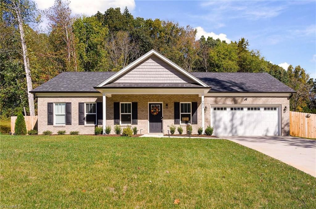 Photo of 5673 Styers Ferry Road, Clemmons, NC 27012 (MLS # 1198935)