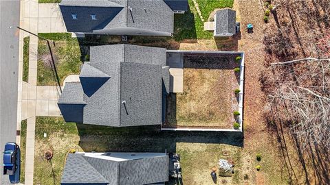 A home in Kernersville