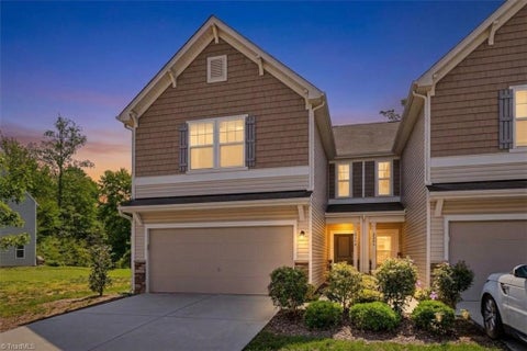 Townhouse For Sale - 2250 Owls Nest Trail<br/> Guilford County, McLeansville, NC 27301