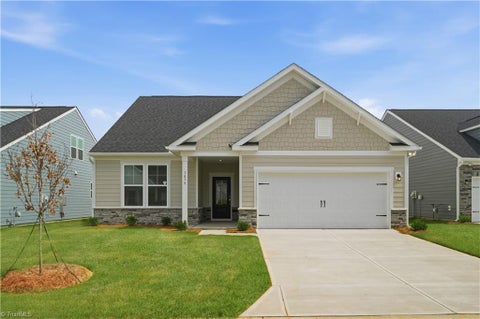 Homes For Sale - 4069 Stallion Street<br/> High Point, NC 27062