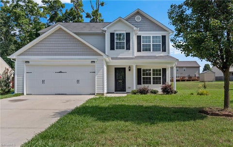 Homes For Sale - 813 Leach Avenue<br/> Thomasville, NC 27360