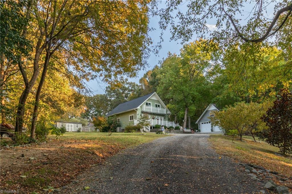 Photo of 6707 Chadmoor Court, Greensboro, NC 27406 (MLS # 1239333)