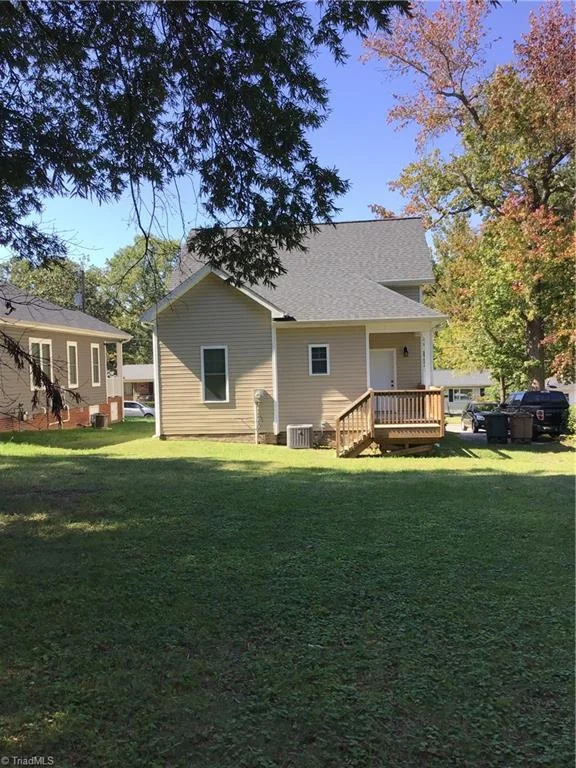 1307 Avalon Road, photo 4 of 30