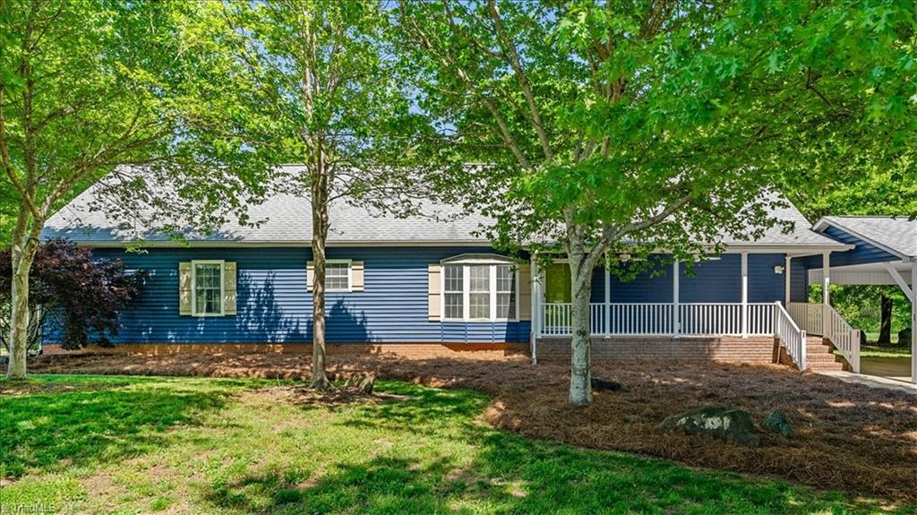 596 Greenbrier Farm Trail