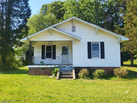 Photo for 1118 Motor Road